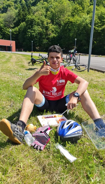 Jeune homme à l'évènement la Doubs'Cyclo